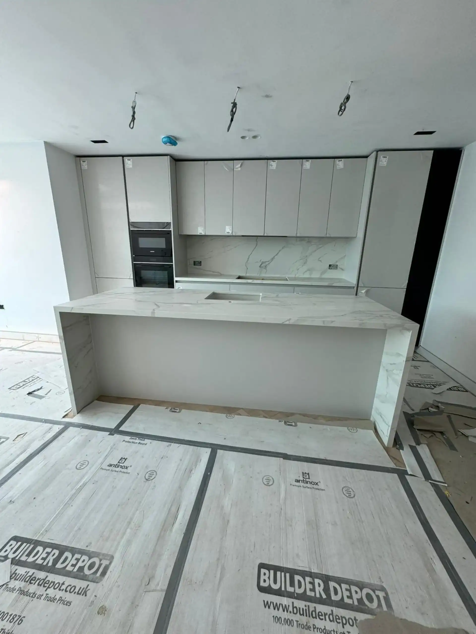Bookmatched Marble Floor