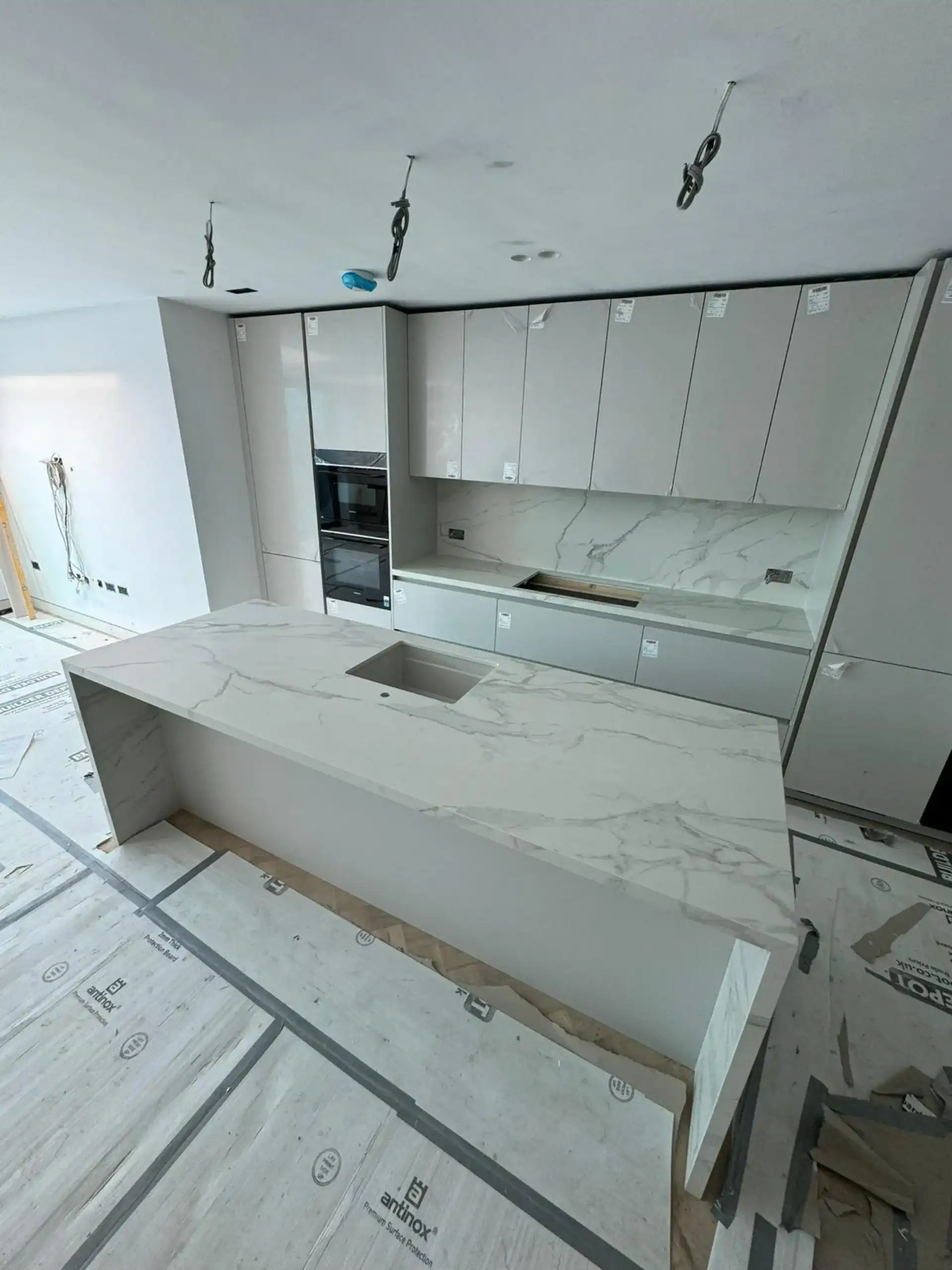 Bookmatched Marble Floor
